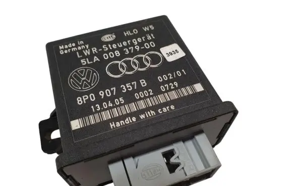 Audi A4 S4 B7 8E 8H Light module LCM 8P0907357B