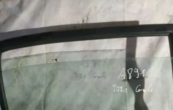 Toyota Corolla E120 E130 Rear door window glass