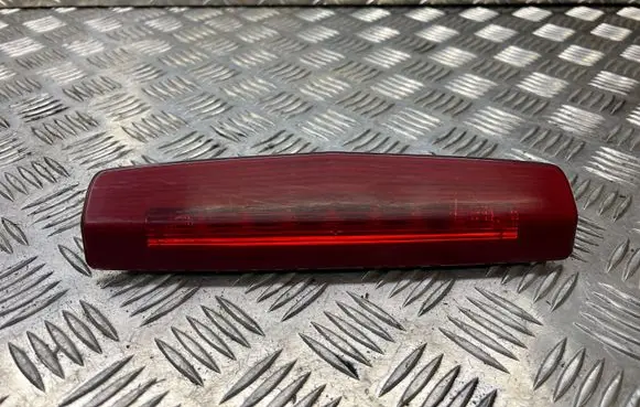 Opel Zafira B Third/center stoplight