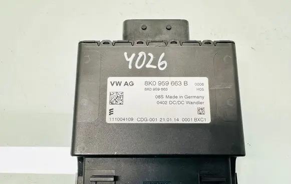 Audi Q5 SQ5 Voltage converter/converter module 8K0959663B 8K0959663 111004109