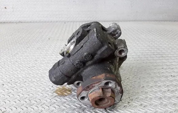 Skoda Octavia Mk1 (1U) Power steering pump