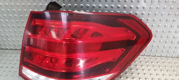 Mercedes-Benz E W212 Rear/tail lights A2129061803