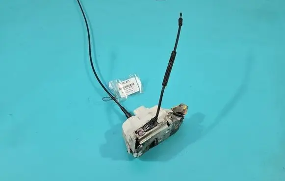 Renault Twingo II Front door lock IMPRK1531611