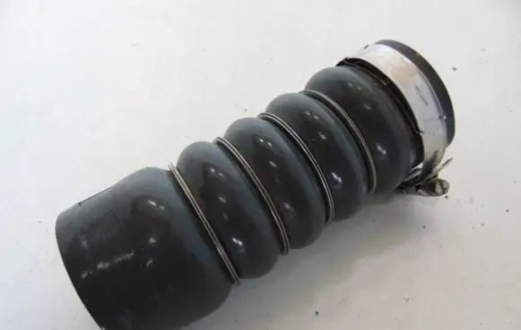 KIA Stinger Intercooler hose/pipe
