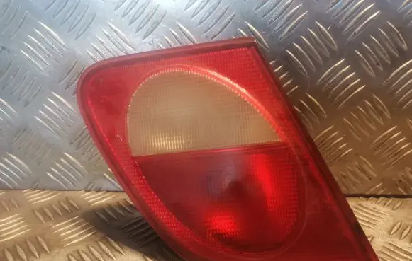 Mercedes-Benz E W210 Tailgate rear/tail lights 2108200964