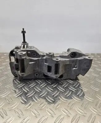 BMW 5 F10 F11 Engine mounting bracket 8506863 174786