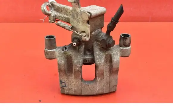 Opel Signum Rear brake caliper 