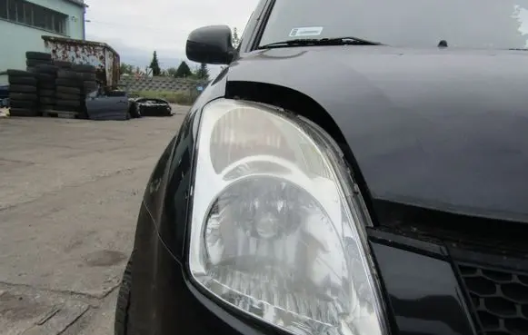 Suzuki Swift I Headlight/headlamp 