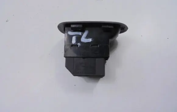 Seat Toledo II (1M) Electric window control switch 1M0959855