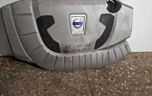 Volvo V60 Engine cover (trim) 31401263