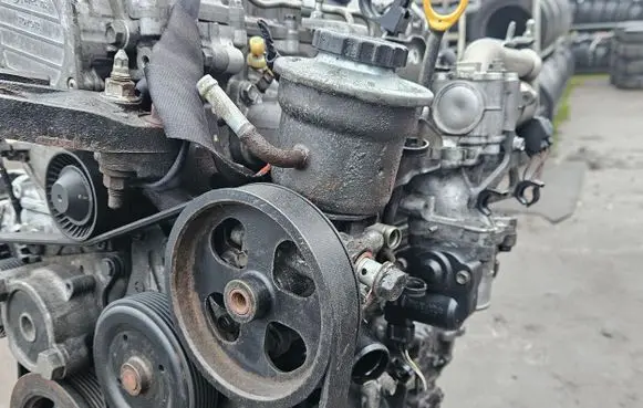 Toyota Avensis T250 Power steering pump U12