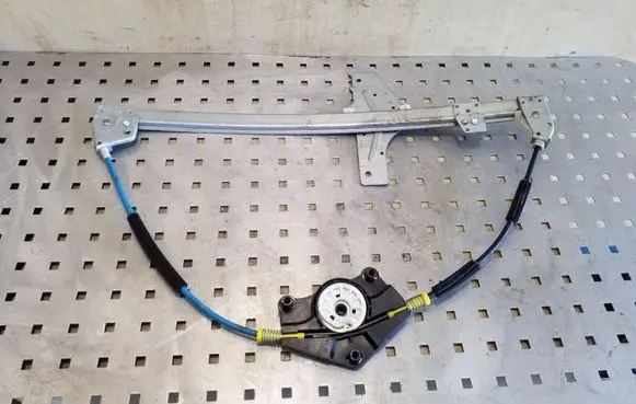 Peugeot 307 Front window lifting mechanism without motor