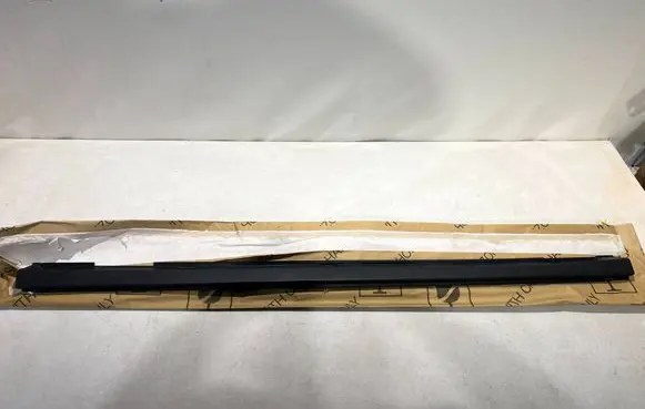 Volkswagen T-Roc Sill 2GA853855