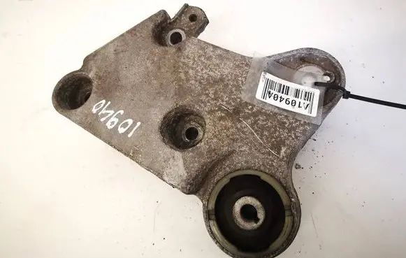 Renault Laguna II Engine mounting bracket 8200358665 8200358665A