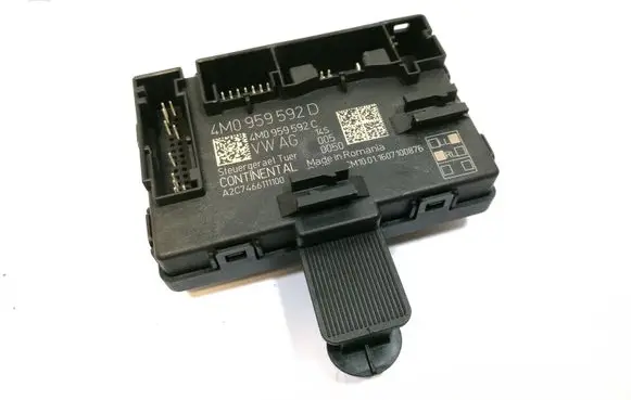 Audi Q7 4M Door control unit/module 4M0959592C 4M0959592D