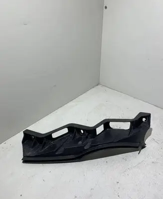 Volkswagen PASSAT B6 Front bumper mounting bracket 3C0807890
