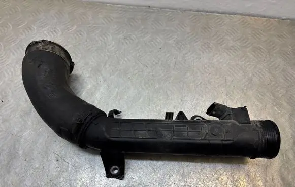 Volvo V60 Intercooler hose/pipe 31422153