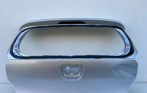 KIA Picanto Tailgate/trunk/boot lid 
