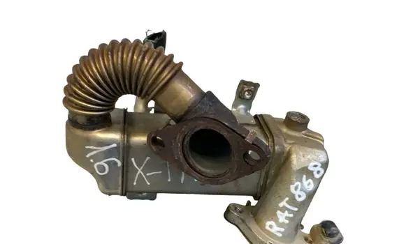 Nissan X-Trail T32 EGR valve cooler 147350678R