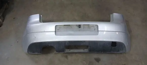 Volkswagen Golf V Rear bumper 1K6807521D