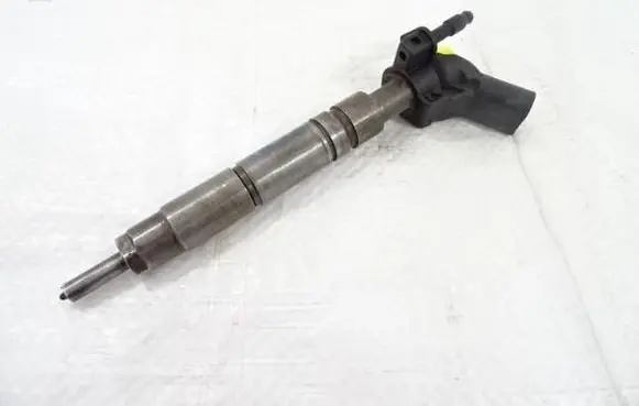 Mercedes-Benz ML W164 Fuel injector 0445115064
