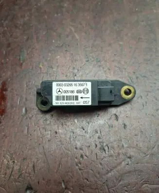 Mercedes-Benz CLK A209 C209 Airbag deployment crash/impact sensor 005186 0003032651635971 0018204426