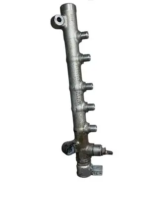 Volvo V60 Fuel main line pipe 31303612