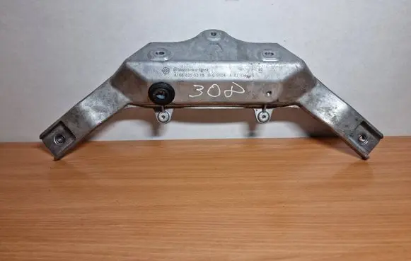 Mercedes-Benz GL X166 Dashboard cross member/frame bar A1666200315