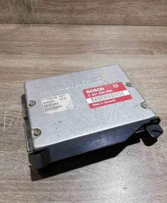 BMW 3 E36 Engine control unit/module ECU 0261200520