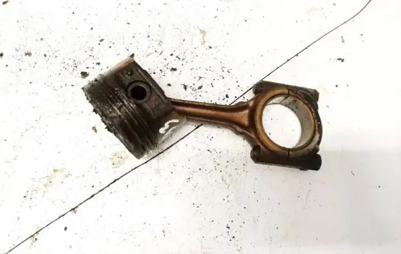 Citroen C2 Piston with connecting rod