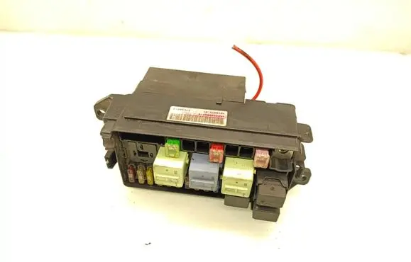 Mini One - Cooper Coupe R56 Fuse module 9213372
