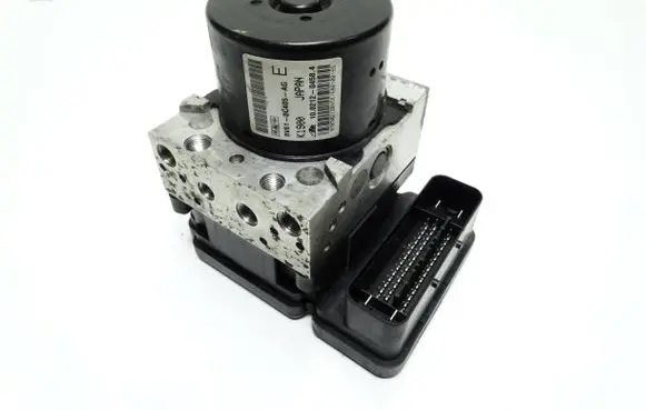 Mazda 3 II ABS Pump 8V612C405AG K1900 10021204584