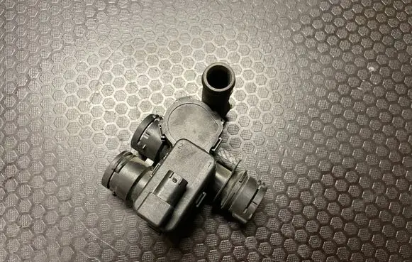 Mercedes-Benz E W211 Electric auxiliary coolant/water pump A2118320084
