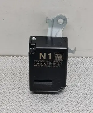 Toyota Prius (XW50) Keyless (KESSY) go control unit/module 8974047010