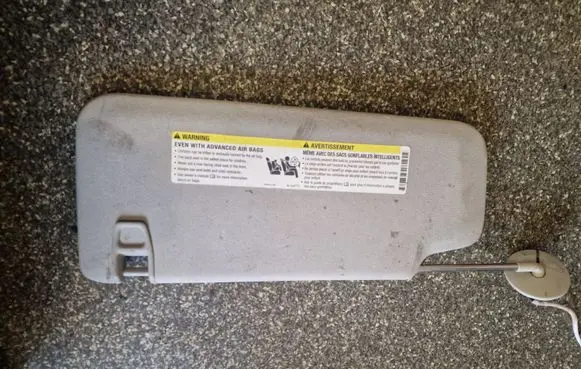 Buick Encore I Sun visor