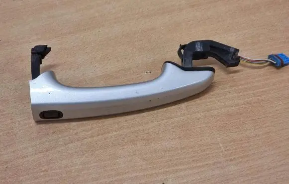Volvo S40 Rear door exterior handle 30753786
