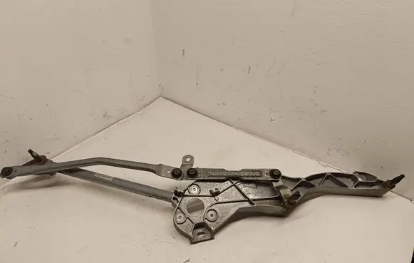 Mercedes-Benz CLS C219 Front wiper linkage A2198200240