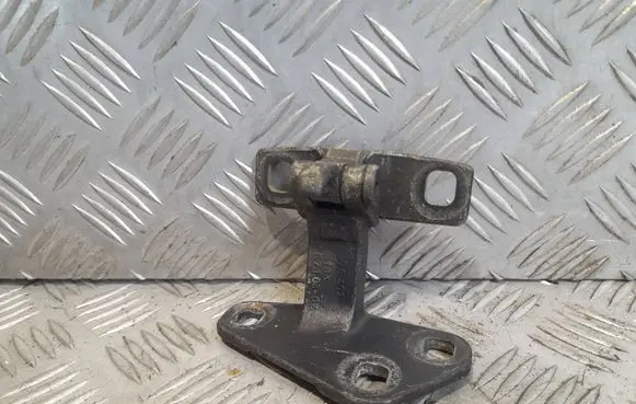 BMW X5 E53 Rear door lower hinge 8402183