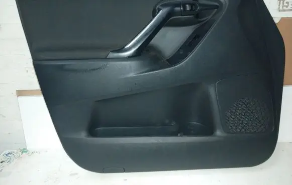 Toyota Verso Front door card panel trim