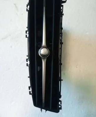 Volvo S60 Dash center air vent grill 31477274 NE68568