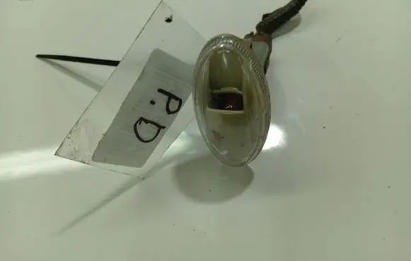 Toyota Aygo AB10 Front fender indicator light 