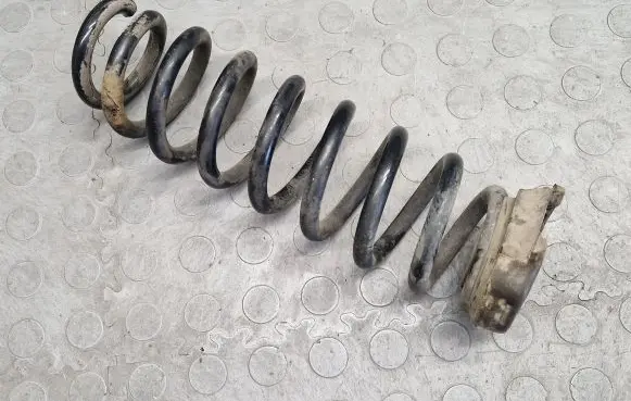 BMW 1 E81 E87 Rear coil spring