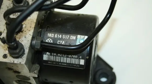 Volkswagen PASSAT B7 ABS Pump 1k0907379BK 1k0614517DN