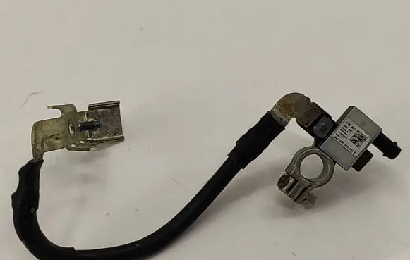 Volkswagen Golf VII Negative earth cable (battery) 5Q0915181E 25092012 0061684