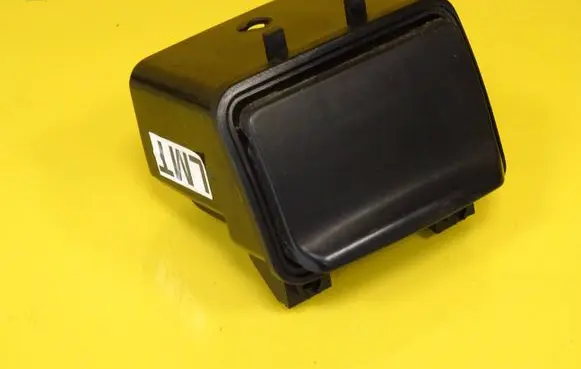 Hyundai Matrix Car ashtray KR84553-17000 KR8455317000