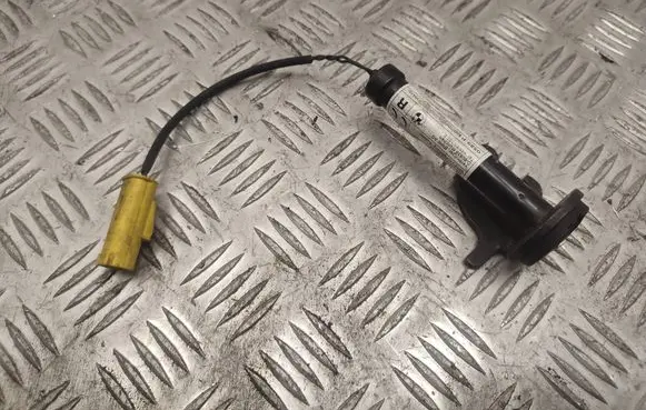 BMW 5 F10 F11 Bonnet Pedestrian Airbag Actuator 7263056 51237263056