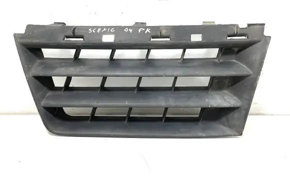 Renault Scenic II - Grand scenic II Front bumper upper radiator grill 8200140329