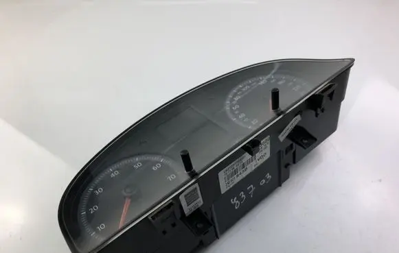 Volkswagen Caddy Speedometer (instrument cluster) 2K0920843B