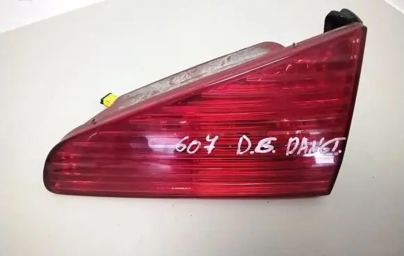 Peugeot 607 Rear/tail lights 2543D