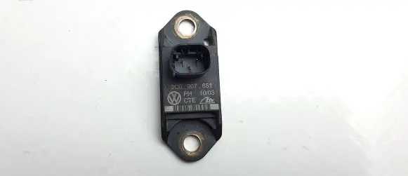 Volkswagen PASSAT B6 Airbag deployment crash/impact sensor 3C0907651 M5400